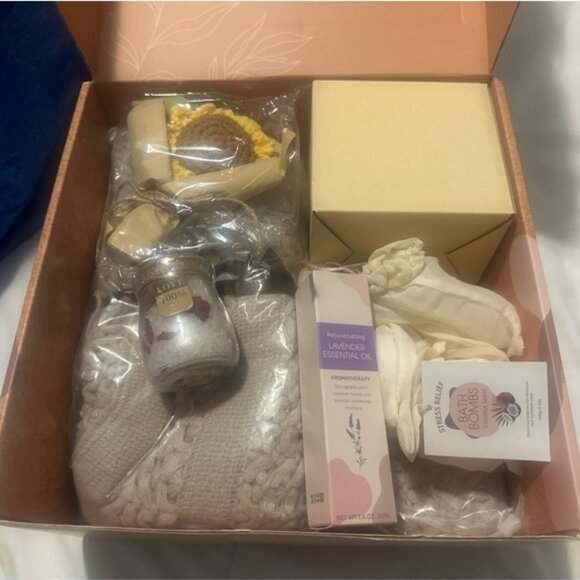 Natural Relaxation Spa Gift Box Set Lavender Oil Bath Bombs Cozy Self Care - Picture 2 of 16